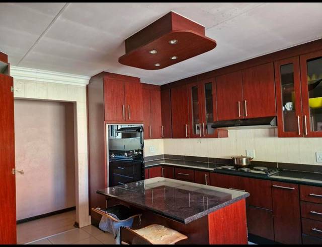 3 BEDROOM HOUSE FOR SALE IN TERENURE